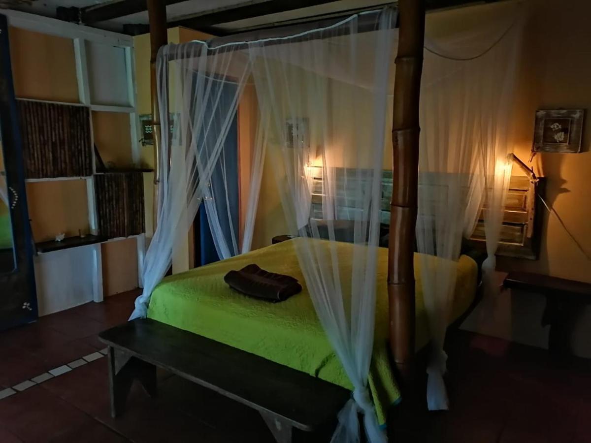 Mosana Reef Garden B&B Bocas del Toro Exterior photo