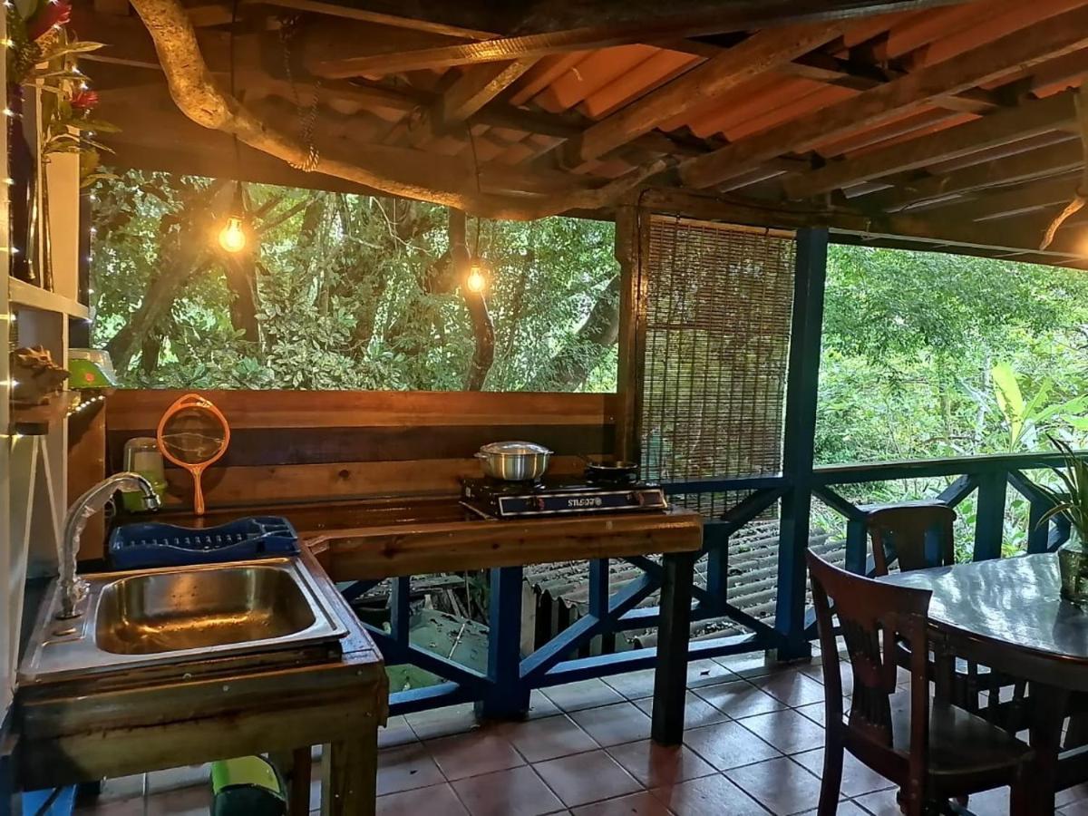 Mosana Reef Garden B&B Bocas del Toro Exterior photo