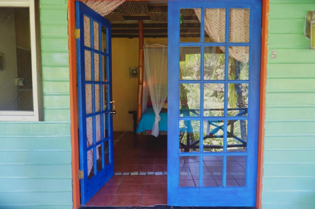 Mosana Reef Garden B&B Bocas del Toro Exterior photo