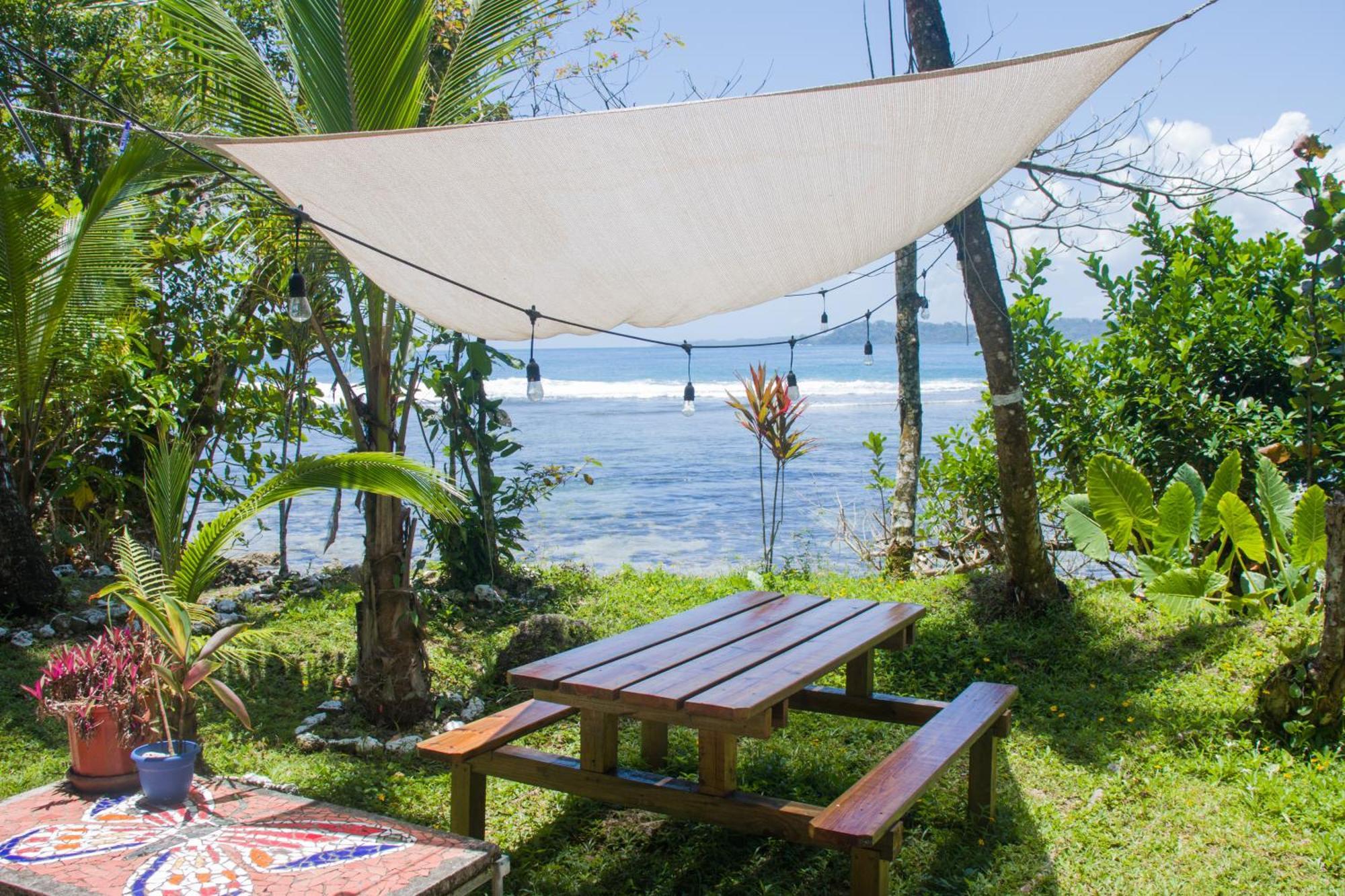 Mosana Reef Garden B&B Bocas del Toro Exterior photo