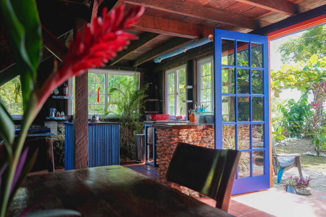 Mosana Reef Garden B&B Bocas del Toro Exterior photo